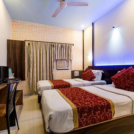 Hotel Panchratna パンベル エクステリア 写真