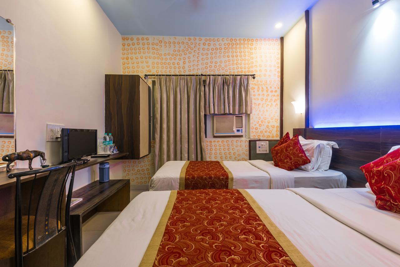 Hotel Panchratna パンベル エクステリア 写真