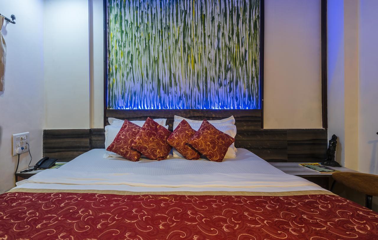 Hotel Panchratna パンベル エクステリア 写真