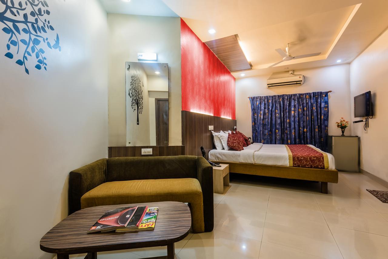 Hotel Panchratna パンベル エクステリア 写真