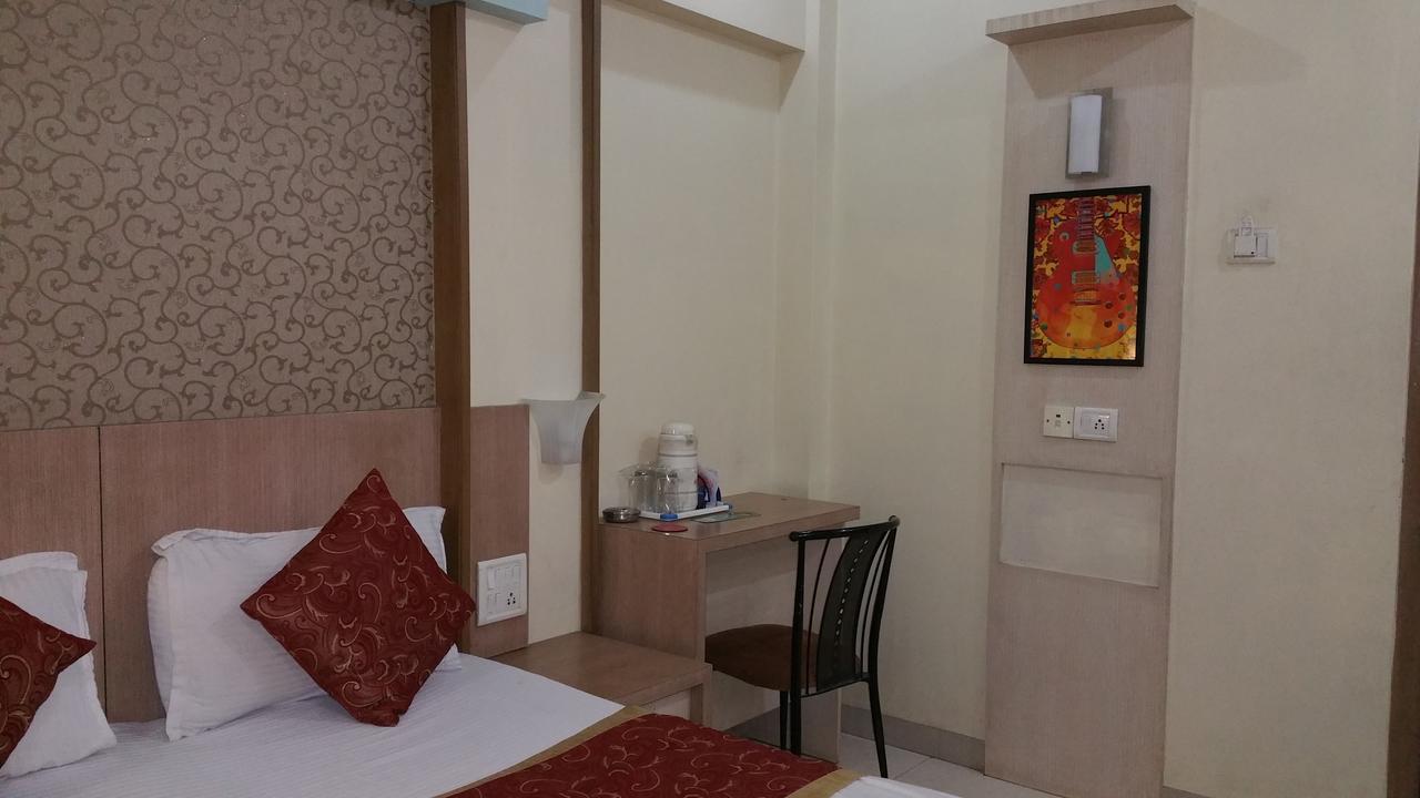 Hotel Panchratna パンベル エクステリア 写真