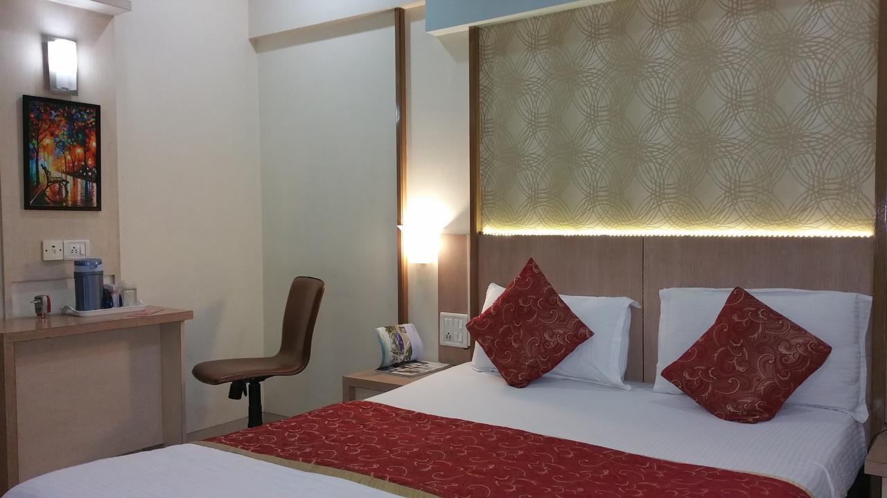 Hotel Panchratna パンベル エクステリア 写真
