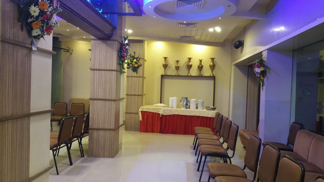 Hotel Panchratna パンベル エクステリア 写真