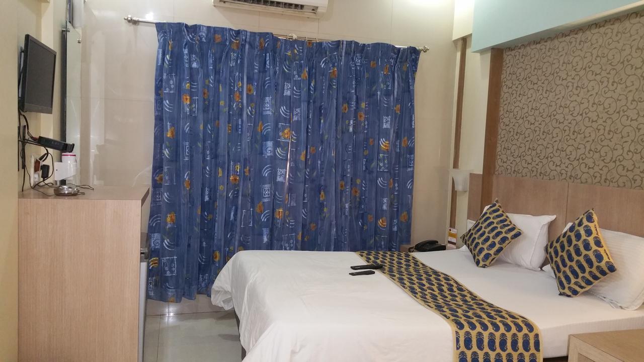 Hotel Panchratna パンベル エクステリア 写真